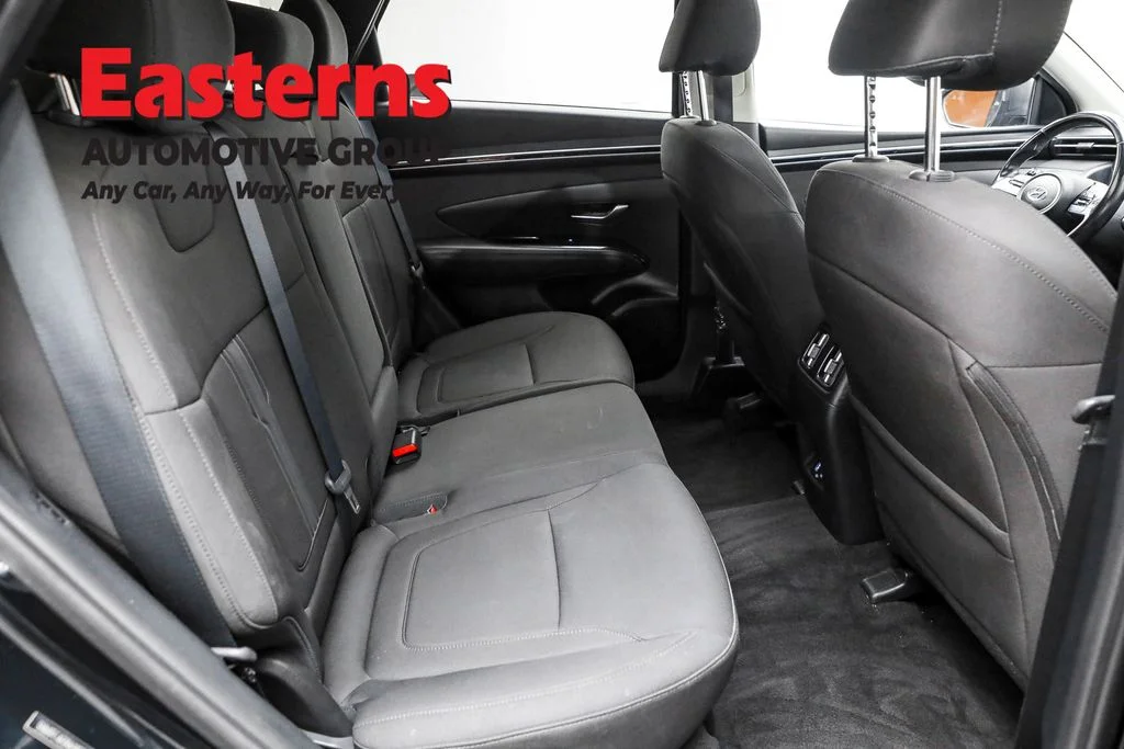 Used 2022 Black Hyundai SEL image 23