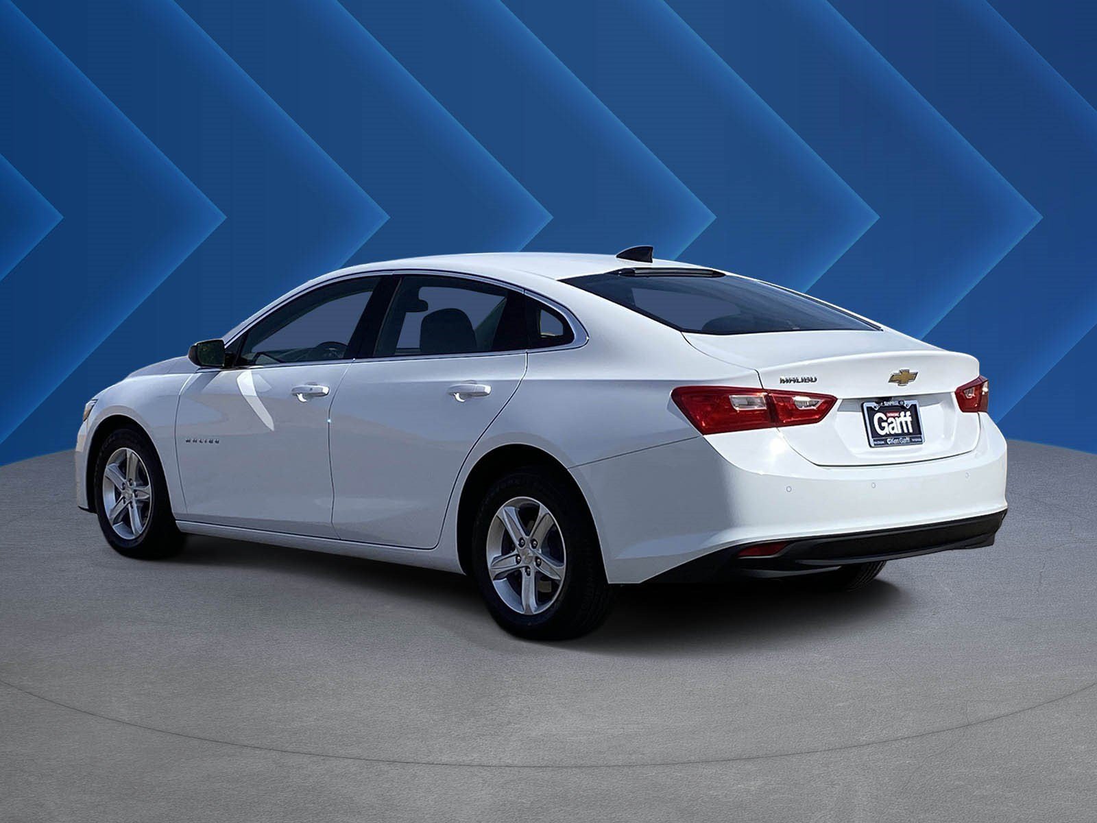 Used 2025 Summit White Chevrolet LS image 5
