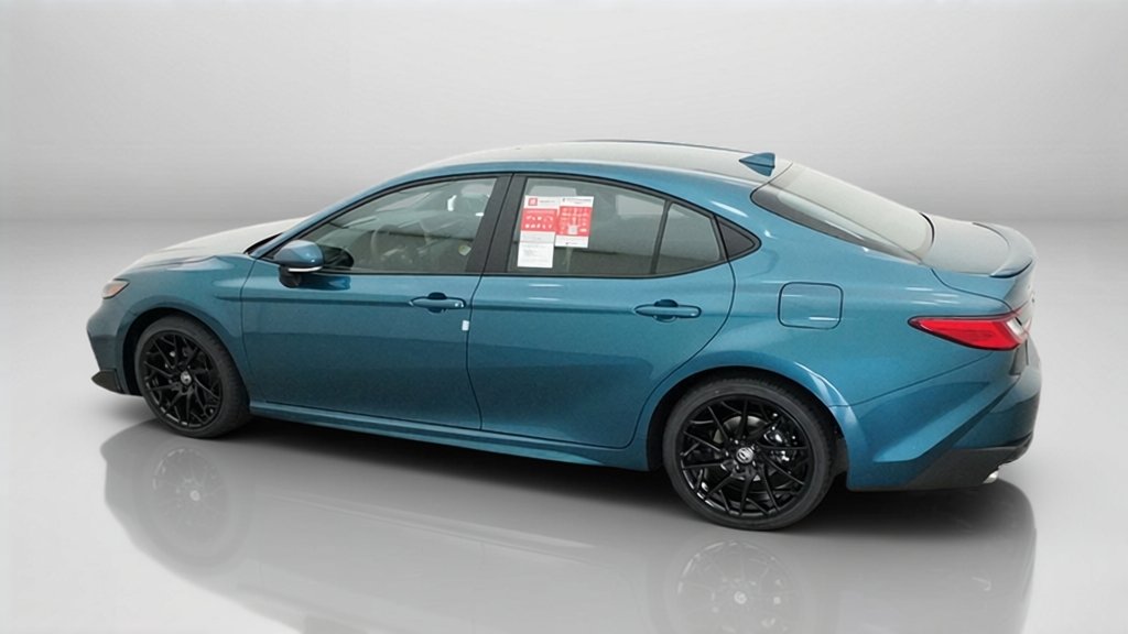 New 2026 Ocean Gem Toyota SE image 15