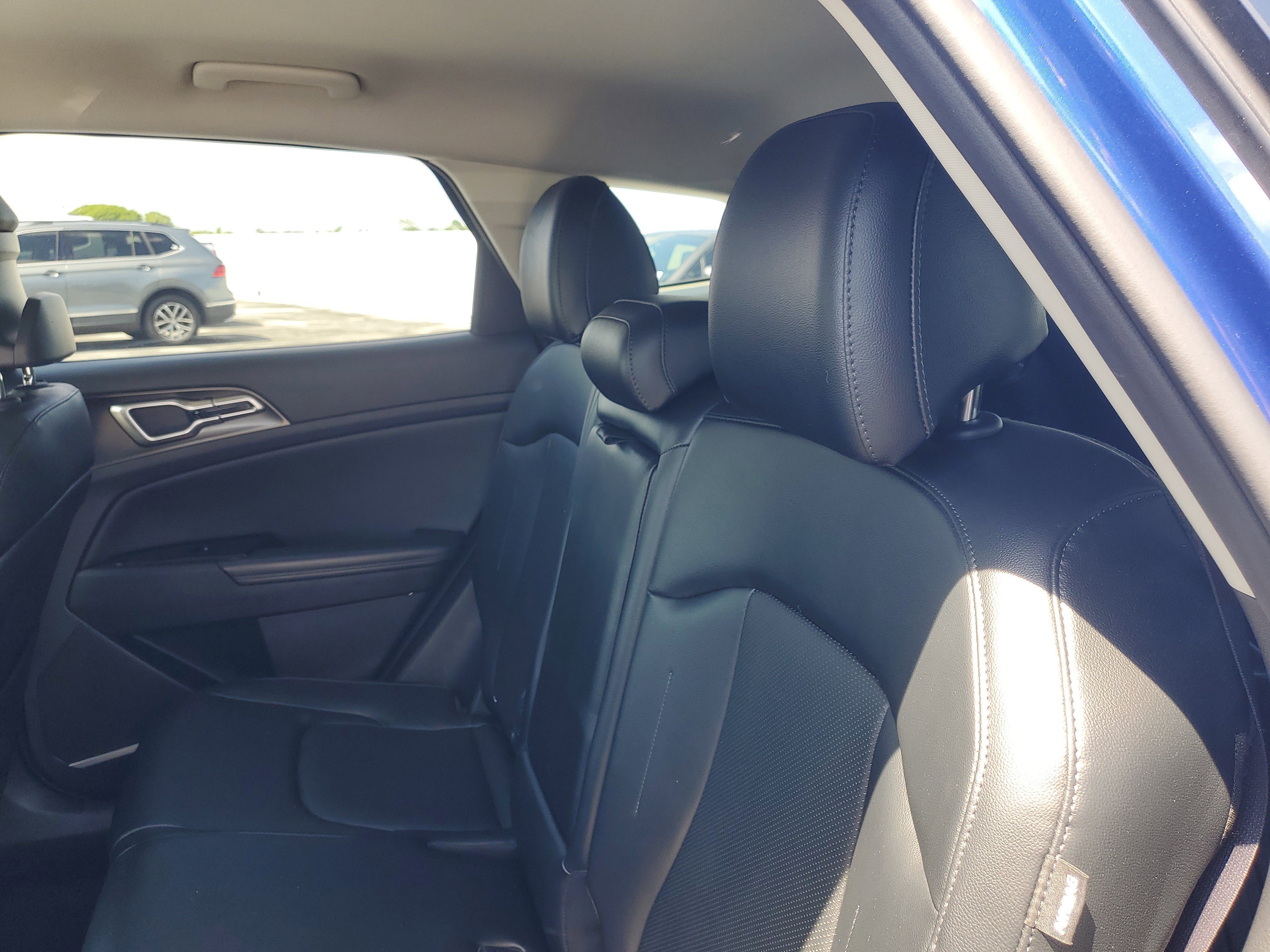 Used 2024 Sapphire Blue Kia EX image 12