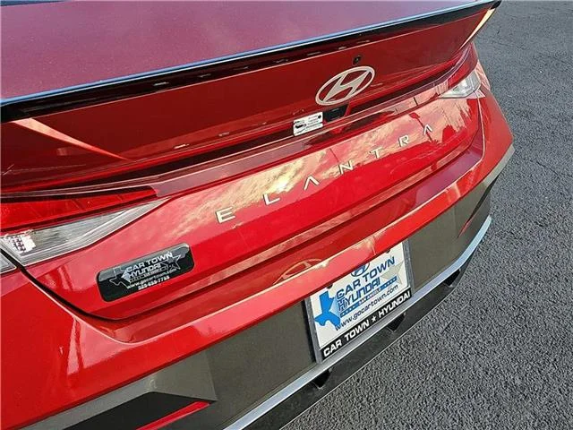 New 2025 Ultimate Red Hyundai SEL Sport image 9