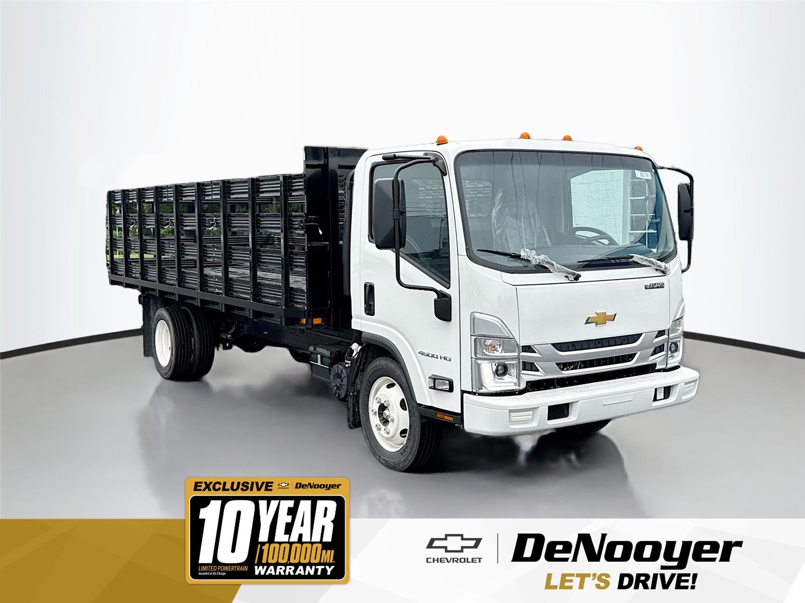 2025 Chevrolet Low Cab Forward 4500 Gas 176" WB Regular Cab's photo