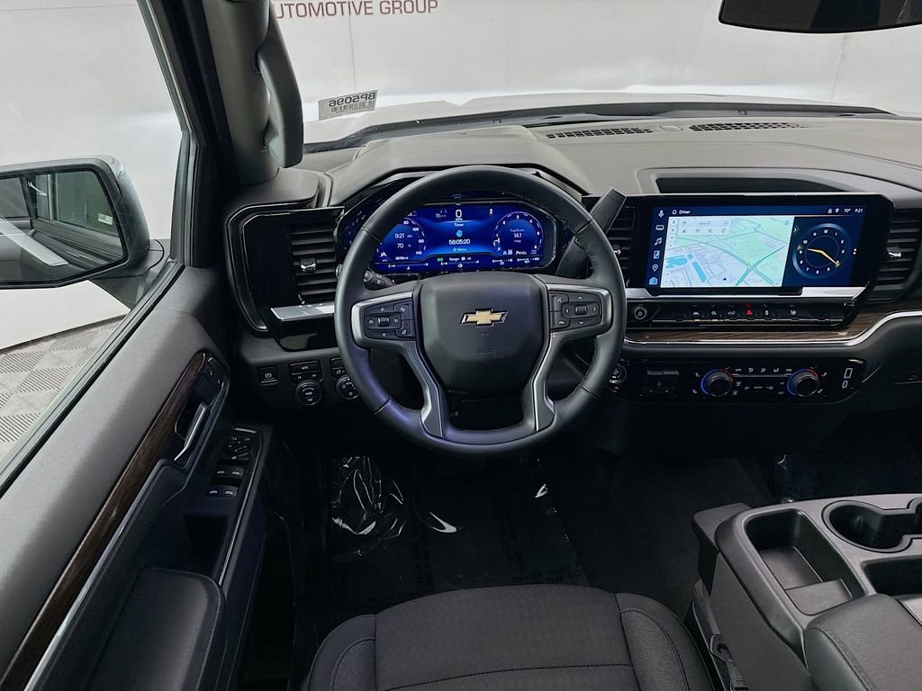 2025 Chevrolet Silverado 1500 LT - Photo 25