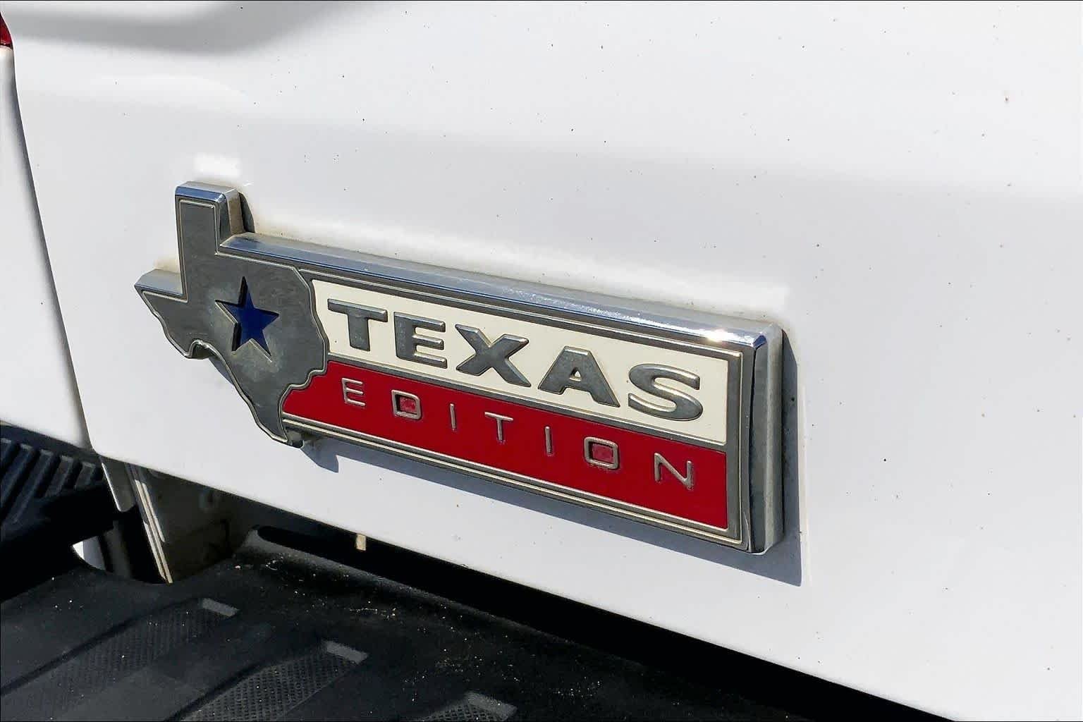 Used 2015 Oxford White Ford XLT image 9