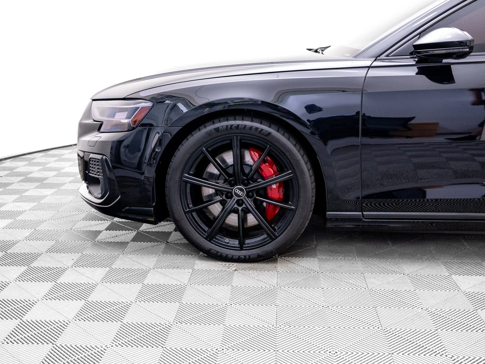 Used 2023 Black Audi 4.0T image 33