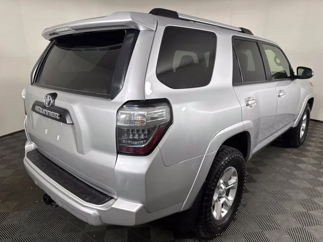 Used 2014 Classic Silver Metallic Toyota Trail Premium image 3