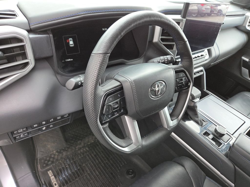 Used 2025 Silver Toyota Platinum image 18