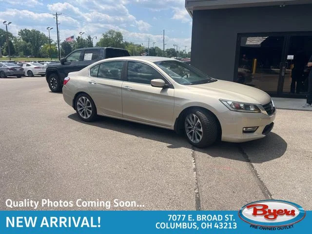 Used 2013 Champagne Frost Pearl Honda Sport image 1