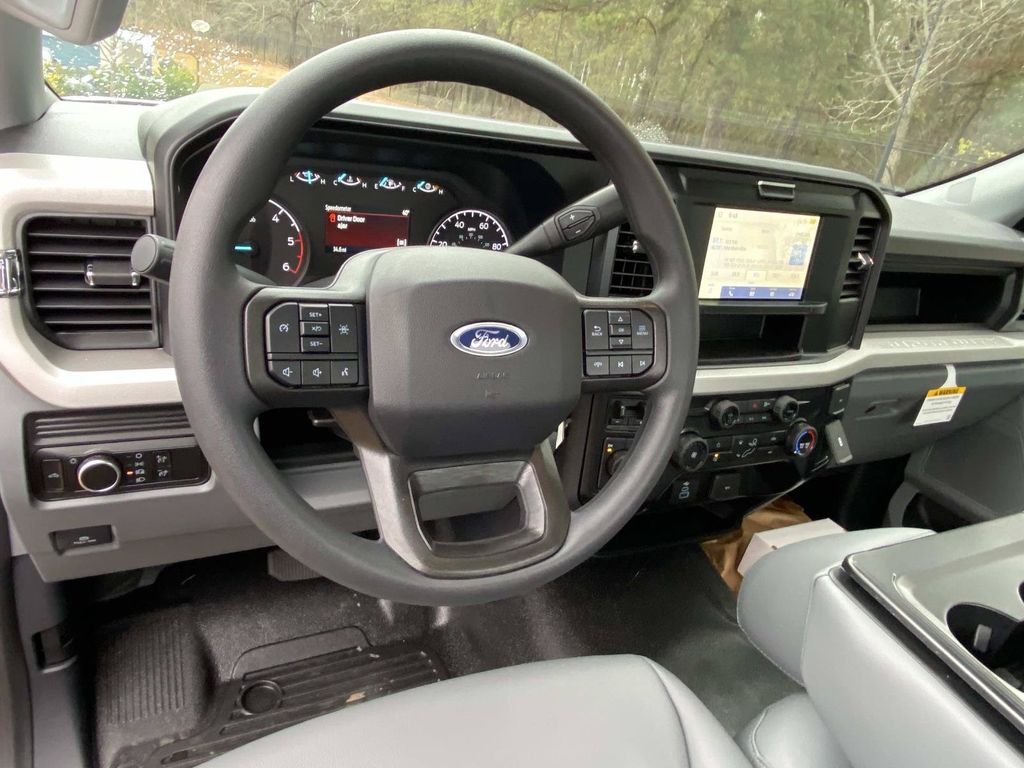 New 2026 Oxford White Ford F-350® XL image 10