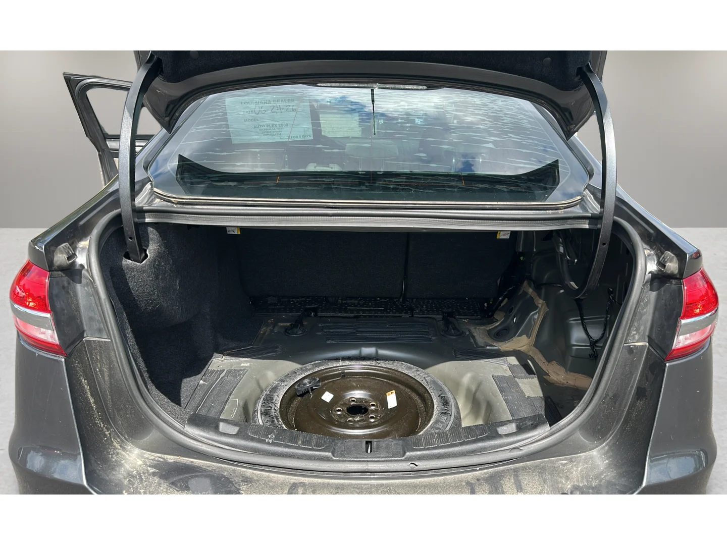 Used 2019 Gray Ford S image 20