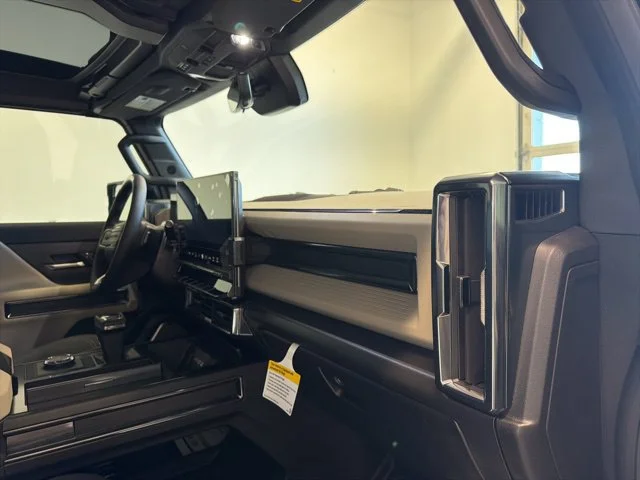 2026 GMC HUMMER EV 2X - Photo 25