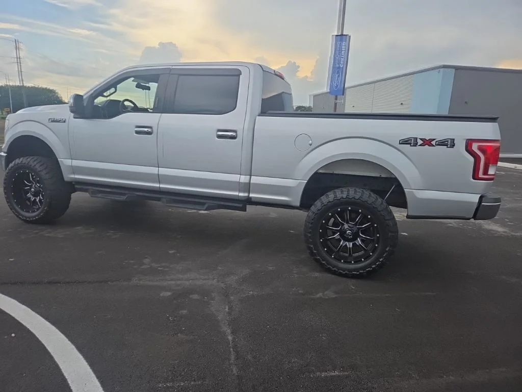 Certified Used 2017  Ford XLT image 9