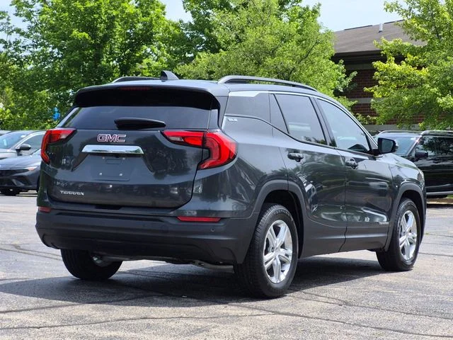 Used 2018  GMC SLE image 7