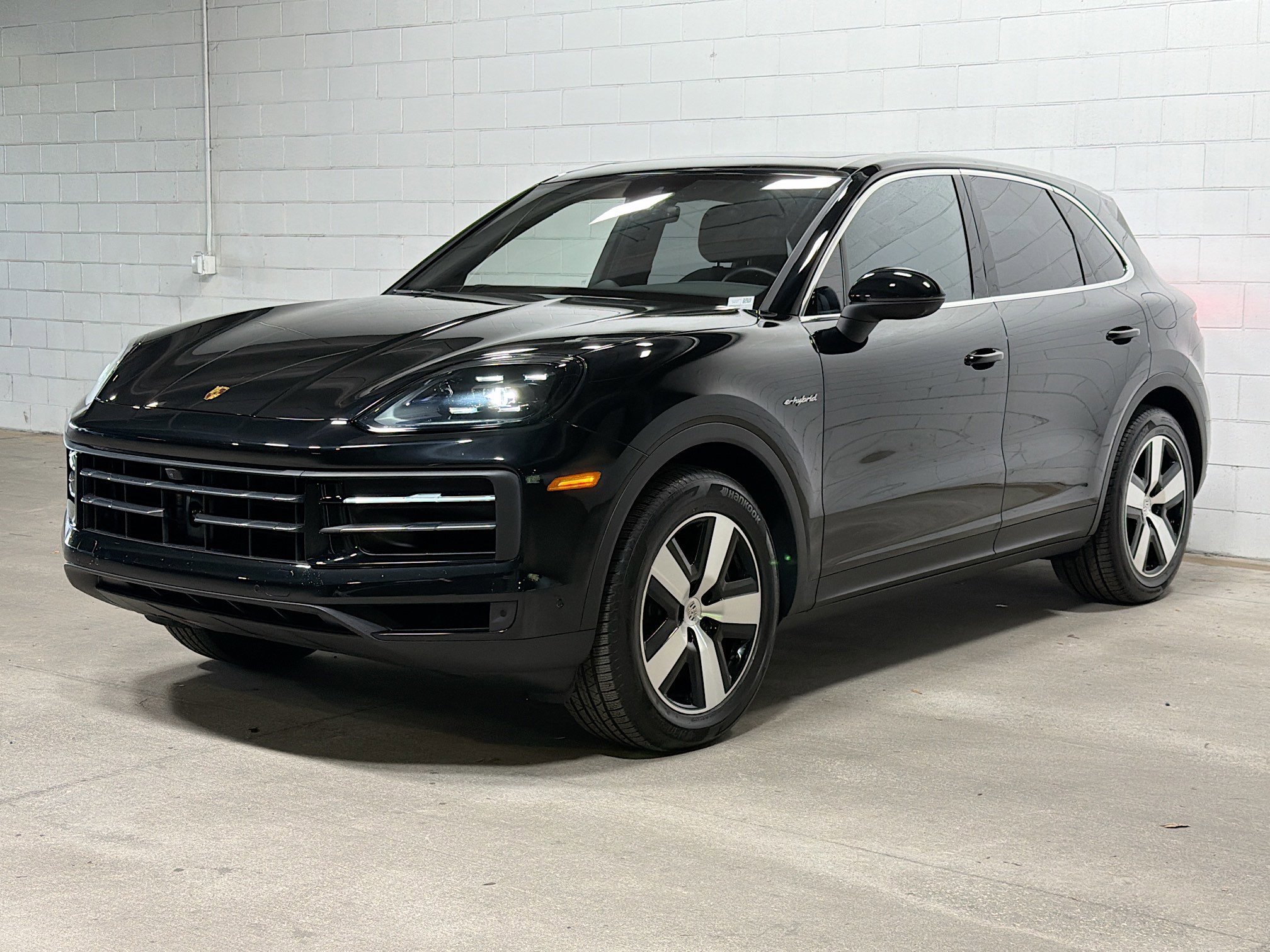 2024 Porsche Cayenne E-Hybrid's photo