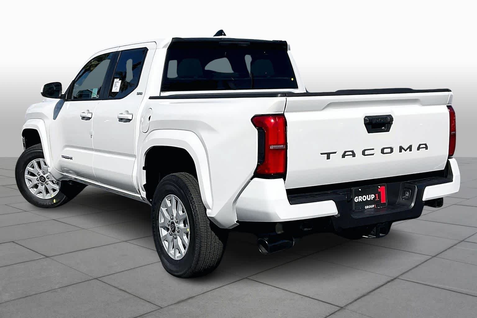 Used 2026 Ice Cap Toyota SR5 image 12