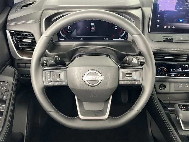 2026 Nissan Rogue Platinum - Photo 14
