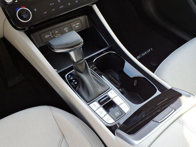 New 2026 White Hyundai SEL AWD image 8