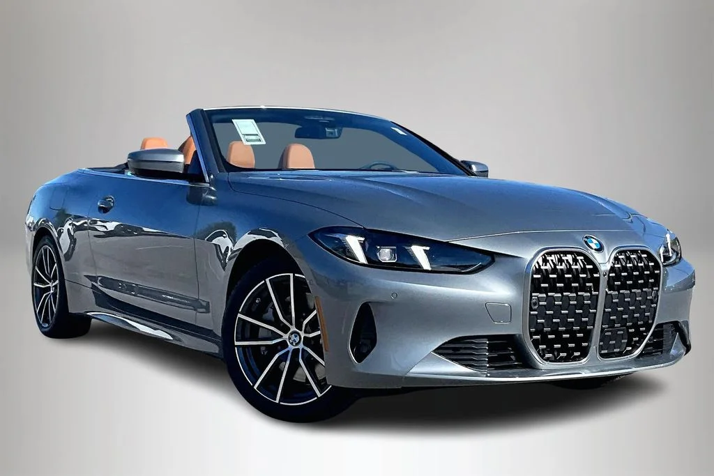 2026 BMW 4 Series 430i Convertible's photo
