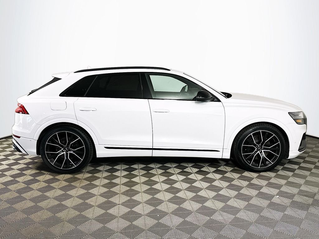Used 2020 Glacier White Metallic Audi 4.0T Prestige image 4
