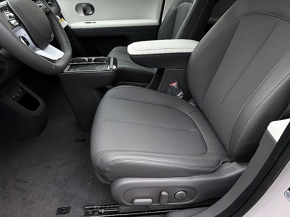 New 2026 Cyber Gray Hyundai SEL image 24