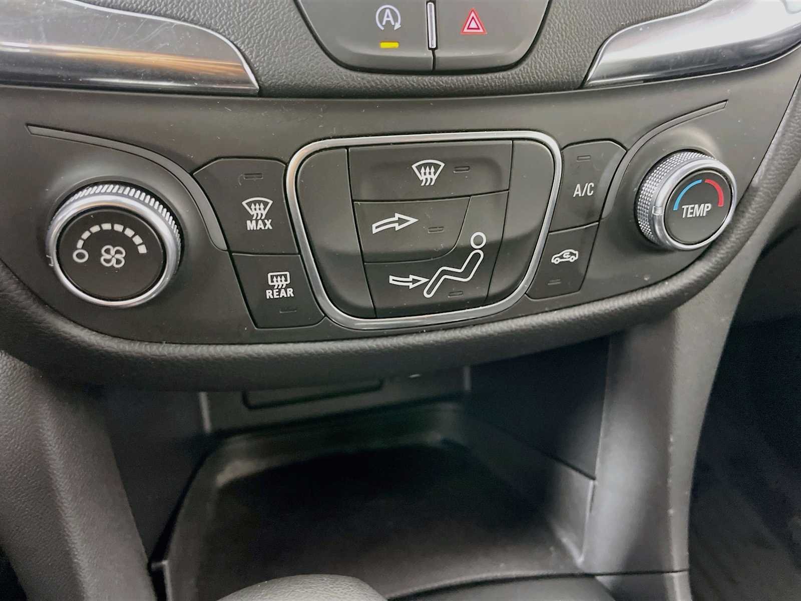 Used 2022 Summit White Chevrolet LT image 13