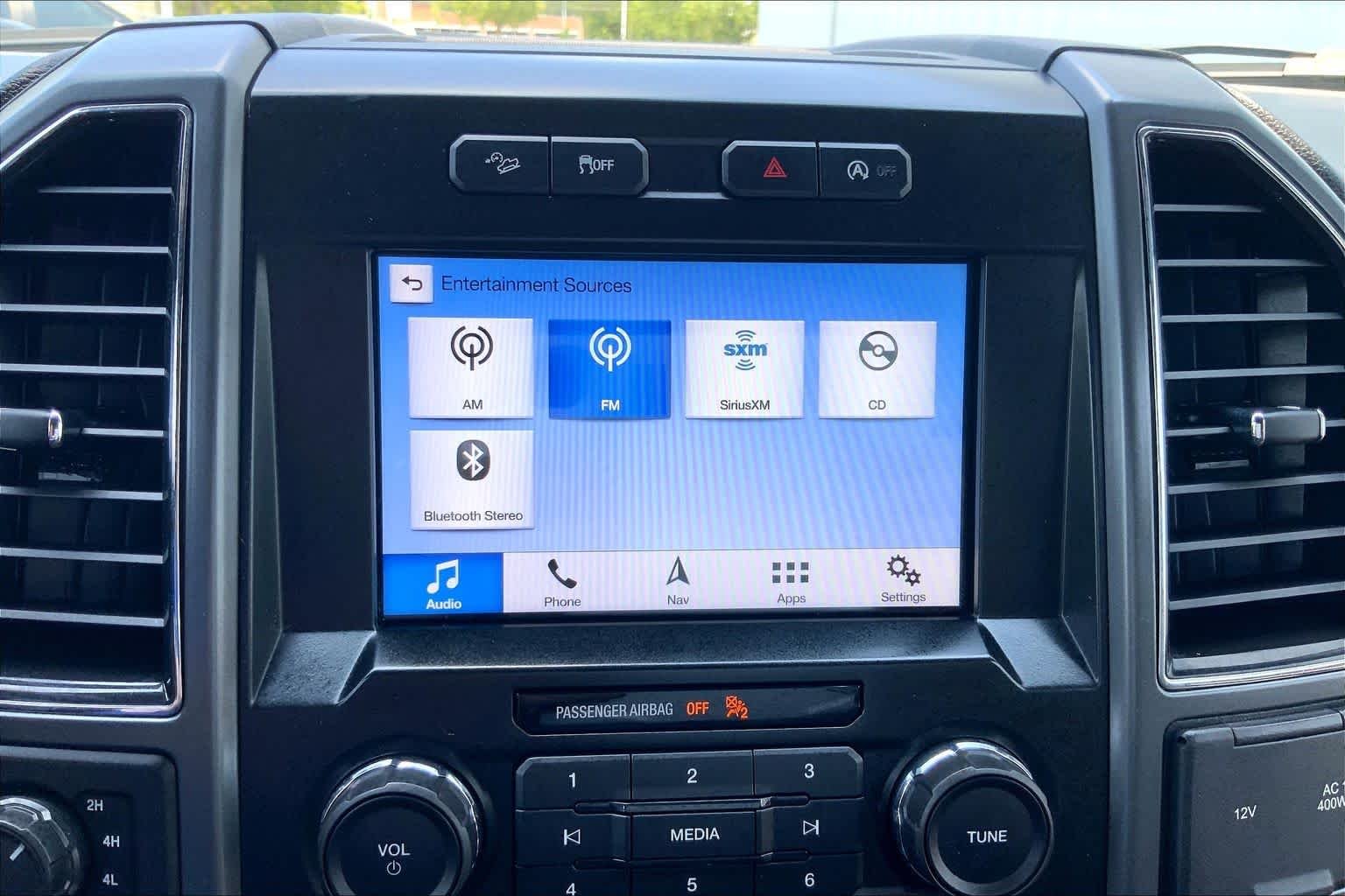 Used 2017 Blue Jeans Metallic Ford XLT image 34