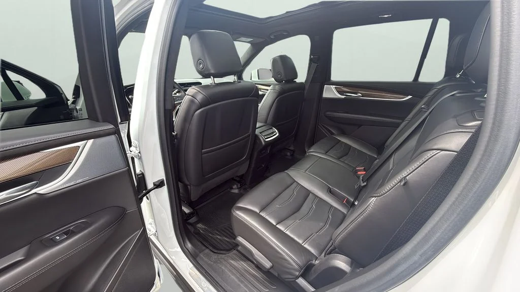 Used 2023 White Cadillac Sport image 18