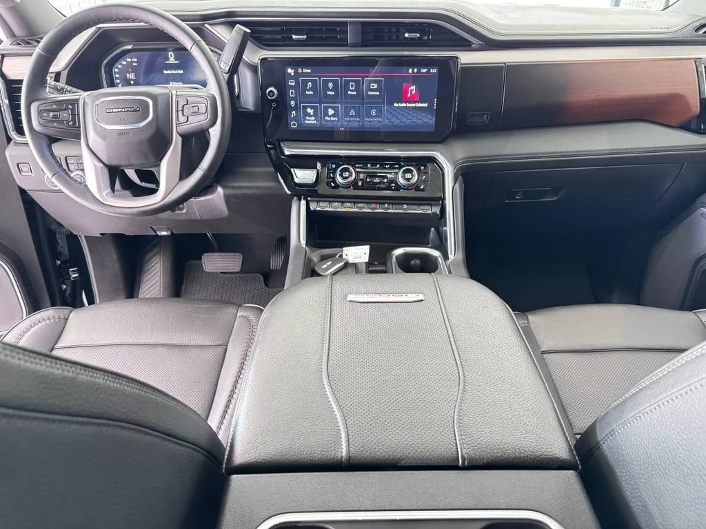 2025 GMC Sierra 2500HD Denali - Photo 16