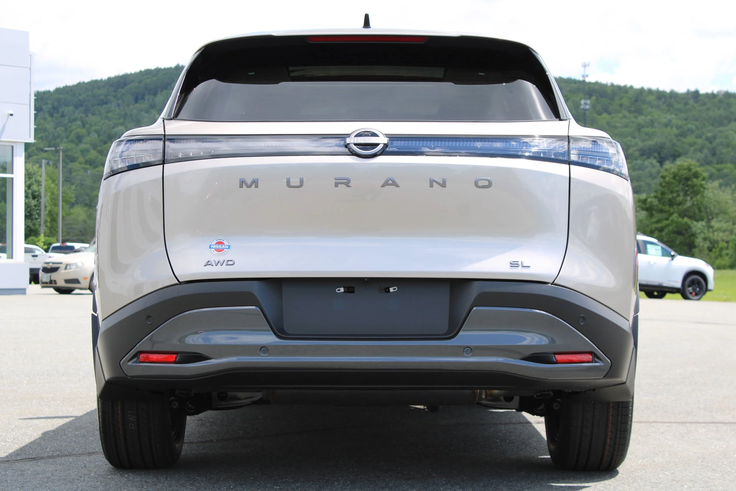 New 2026 Champagne Silver Metallic Nissan SL image 8