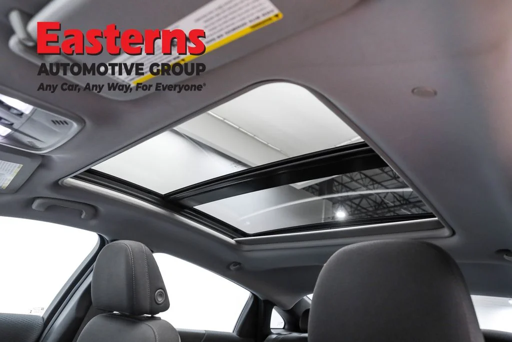 Used 2024 White Chevrolet LT image 33