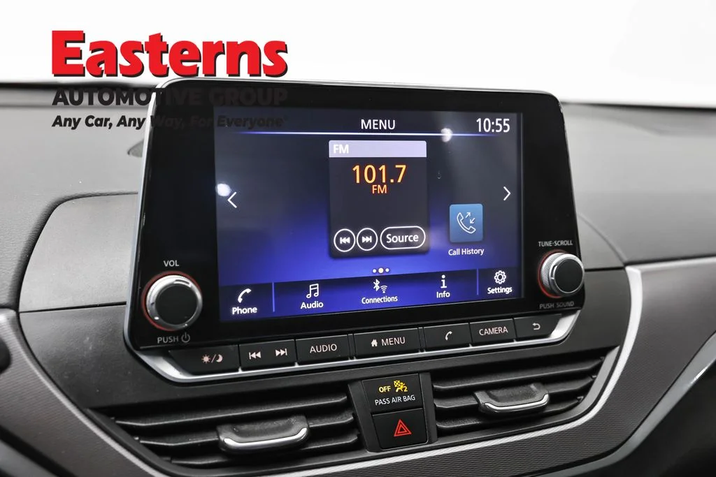 Used 2023 Gray Nissan 2.5 SR image 19
