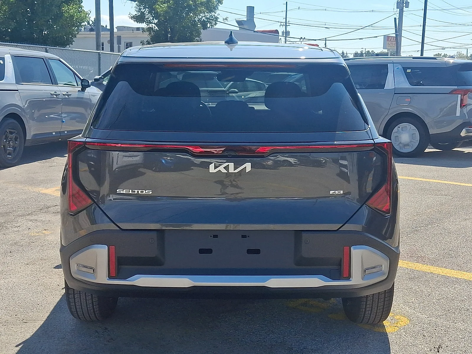 New 2027 Gray Kia S image 4