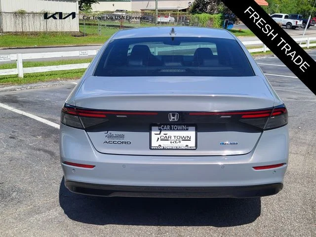 Used 2024 Gray Honda EX-L image 3