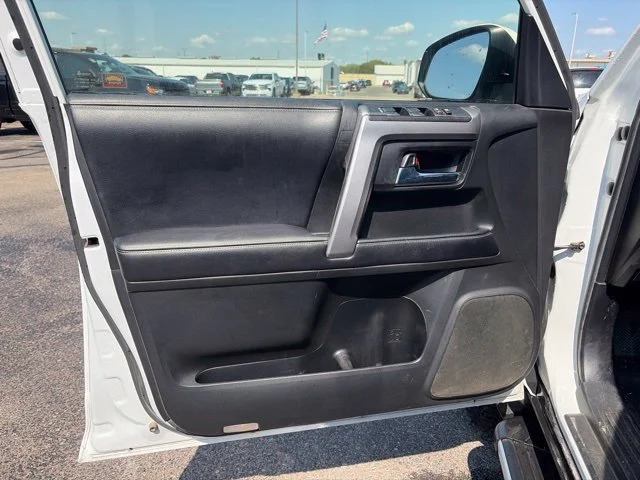 Used 2019 White Toyota SR5 Premium image 4