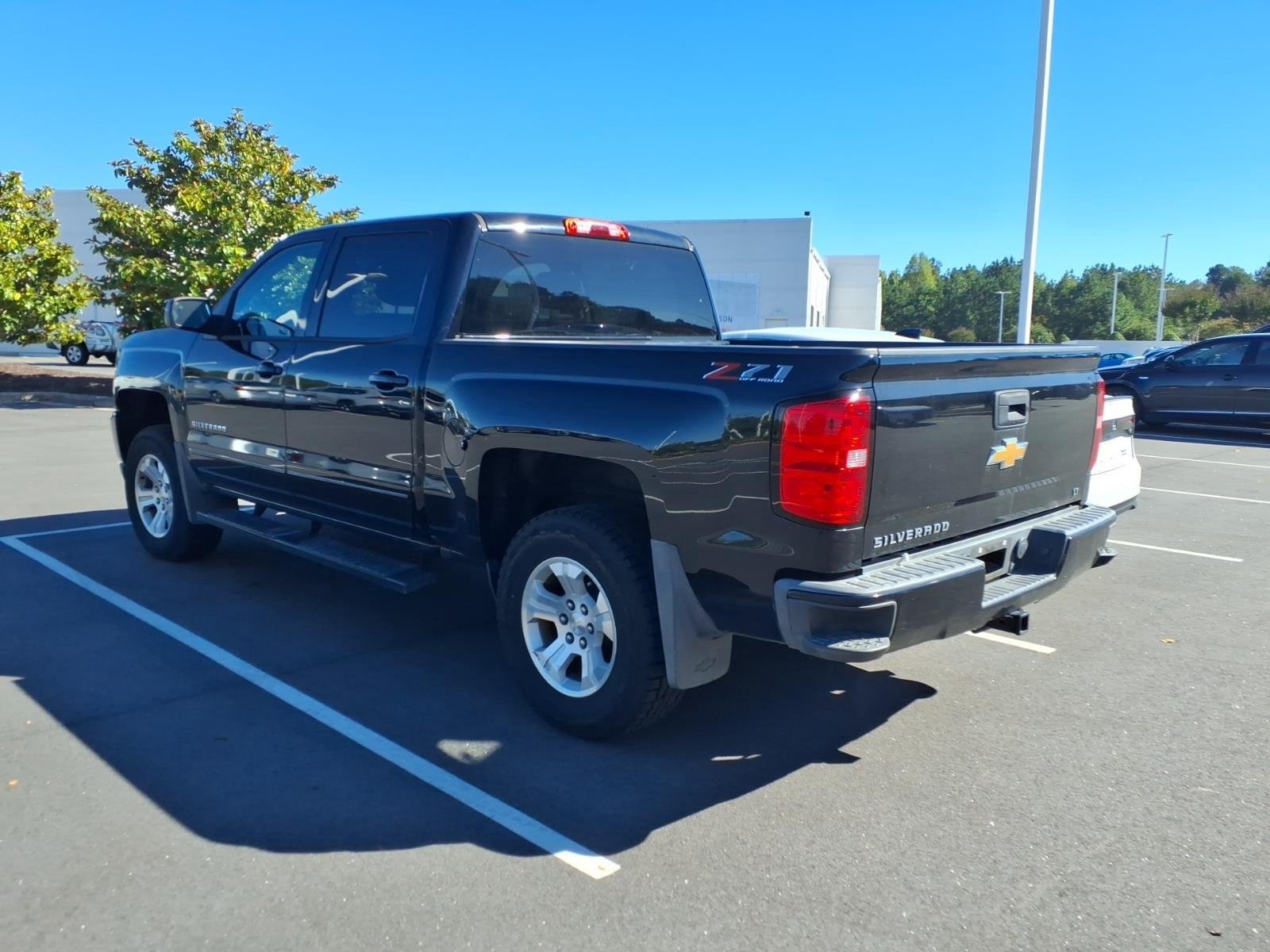 Used 2018 Black Chevrolet LT image 4