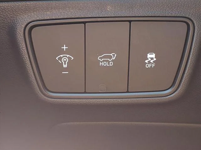 New 2024 White Hyundai XRT image 28