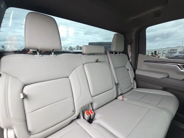 Used 2025 White Chevrolet LTZ image 15
