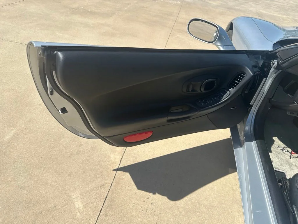 Used 1998 Silver Chevrolet Base image 6