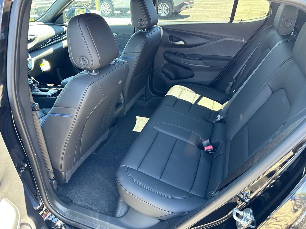 2026 Buick Envista Sport Touring - Photo 8