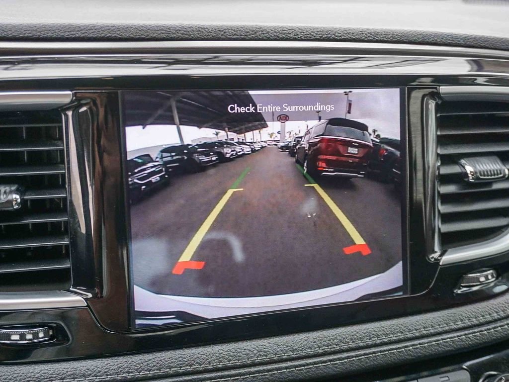 Used 2018 White Chrysler Limited image 24
