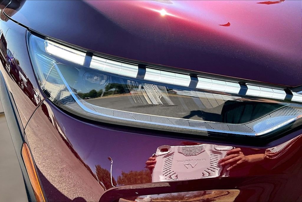Used 2026 Red INFINITI LUXE image 32