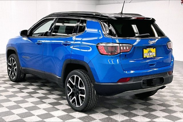 Used 2018 Jeep Compass Limited with VIN 3C4NJDCB7JT127081 for sale in Herculaneum, MO