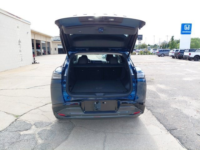 Used 2026 Blue Nissan Platinum image 37