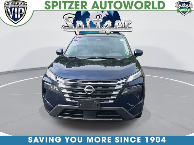 Used 2025 Blue Nissan SV image 3