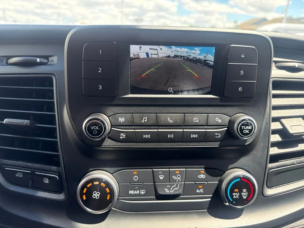Used 2023 Oxford White Ford Base image 30