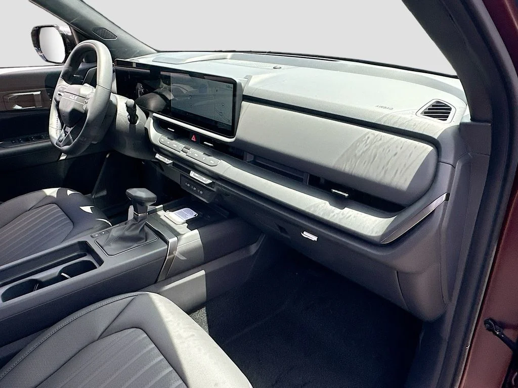 New 2027 Magma Red Matte Kia X-Line image 30