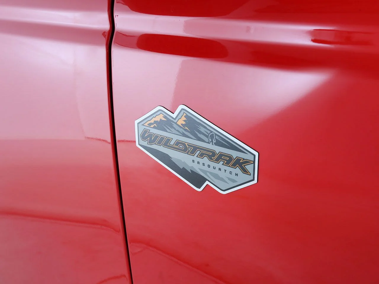 Used 2023 Red Ford Wildtrak image 17
