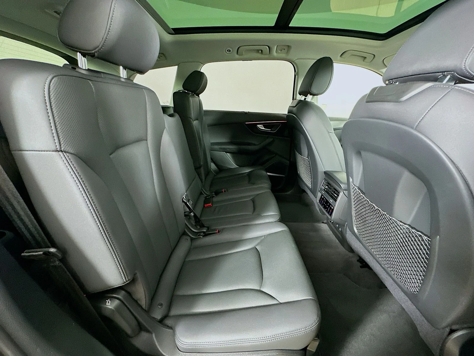 Used 2021 White Audi  image 42
