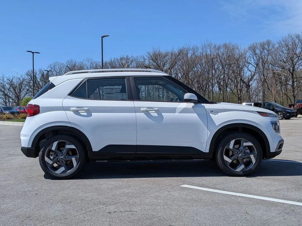 New 2026 White Hyundai SEL image 8