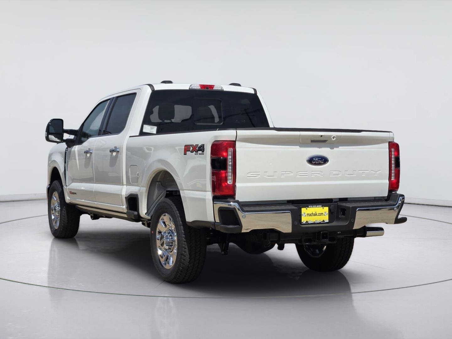 New 2026 Star White Metallic Tri-Coat Ford F-250® Lariat® image 3